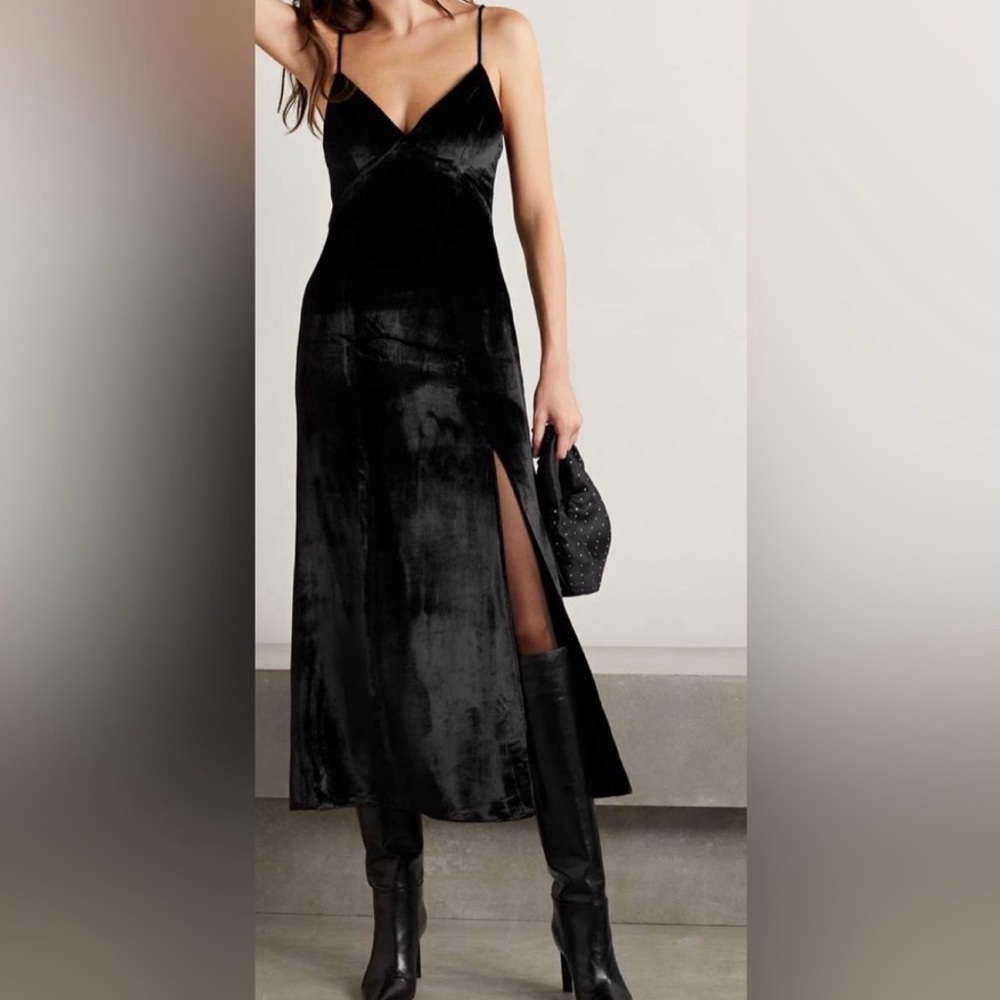 Alice + Olivia Julietta Velvet Cocktail Dress